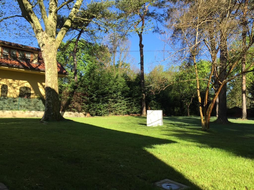 Bed&Garden Bed and Breakfast Cesate Exteriör bild