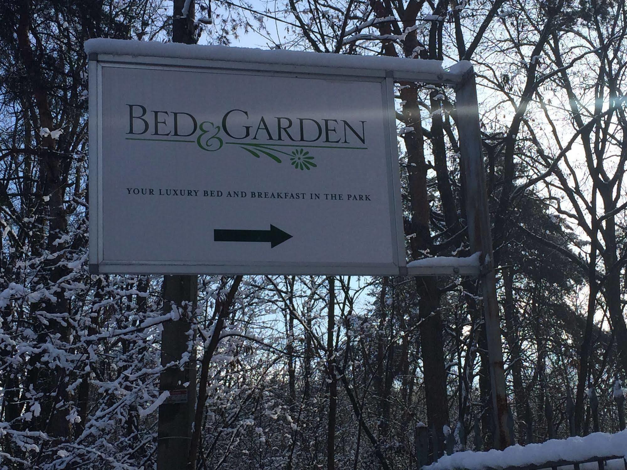 Bed&Garden Bed and Breakfast Cesate Exteriör bild